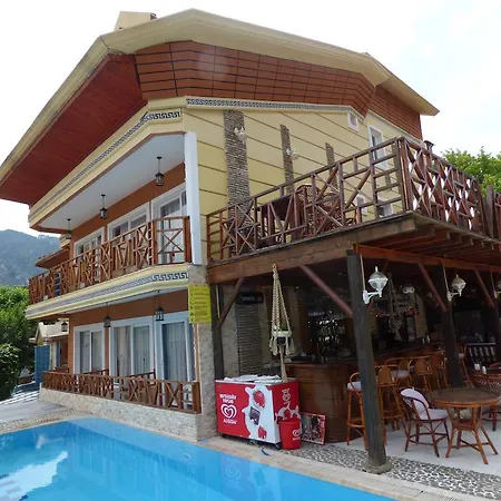 Mavera Отель 3*