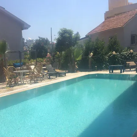 Mavera Hotel 3*